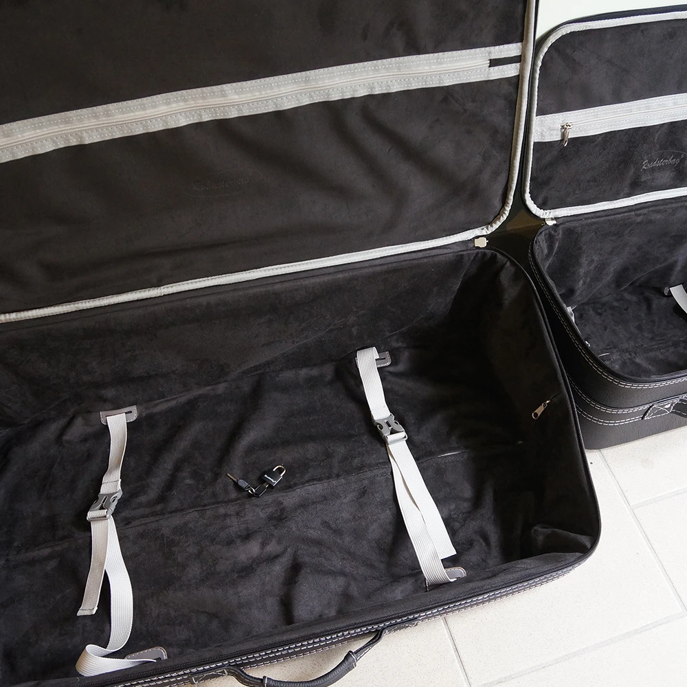 Aston Martin V8 Vantage Coupé Kofferset Hinterer Kofferraum 4-tlg. 7 Aston Martin V8 Vantage Coupé Kofferset Hinterer Kofferraum 4-tlg. – Bild 5