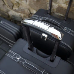 Aston Martin Vantage V8 Coupé 2018 + 2024 Kofferset Kofferraum 3-tlg. -Reiseaufbewahrung 1048215 1712