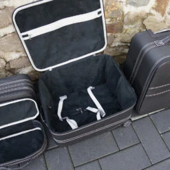 Aston Martin Vantage V8 Coupé 2018 + 2024 Kofferset Kofferraum 3-tlg. -Reiseaufbewahrung 1048215 1713