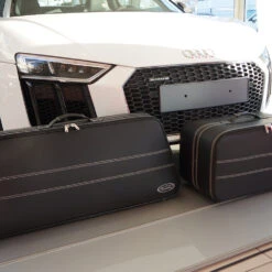 Audi R8 4S Spyder/Roadster (EU) Ab 2015 Kofferset Kofferraum 2-tlg. -Reiseaufbewahrung 1048225 45AB5
