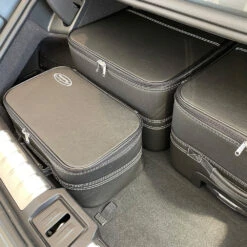 Audi GT E-Tron Kofferset Kofferraum Hinten 4-tlg. -Reiseaufbewahrung 1048226 IMG 1634