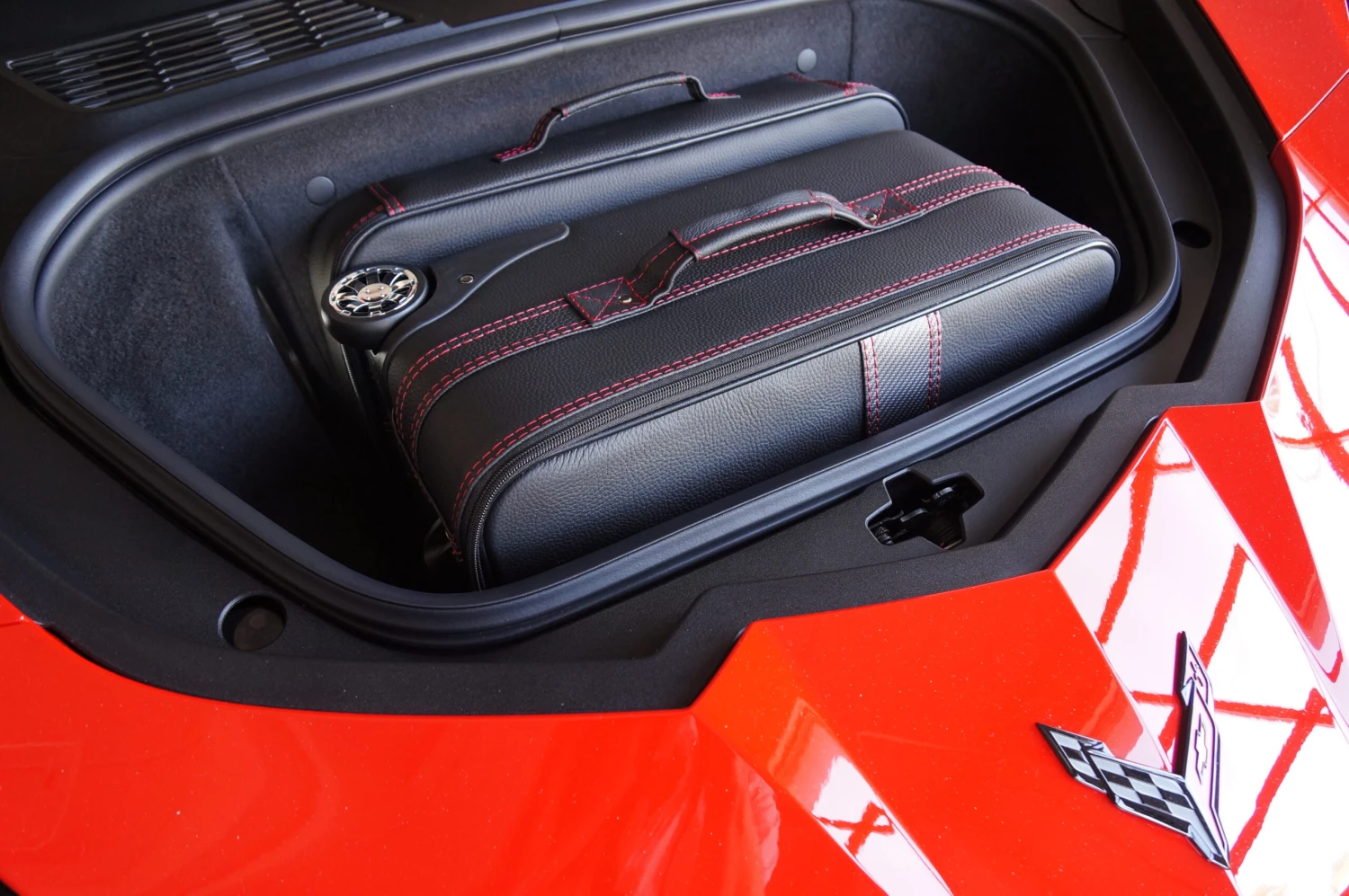 Chevrolet Corvette C8 (Cabrio + Coupé) - 2-tlg. Kofferset Front Kofferraum 12 Chevrolet Corvette C8 (Cabrio + Coupé) - 2-tlg. Kofferset Front Kofferraum – Bild 10