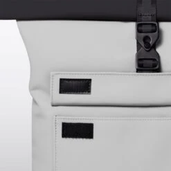 Ucon Acrobatics Jasper Medium Aloe - Light Grey -Reiseaufbewahrung 1050602 UA 389025596621 4260515658615 Jasper Medium Backpack Aloe Light Grey white background 9 1920x1920