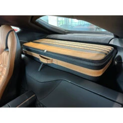 Ferrari 812 Superfast (EU-Version) - 1-tlg. Kofferset Rückbank -Reiseaufbewahrung IMG 20230605 WA0023