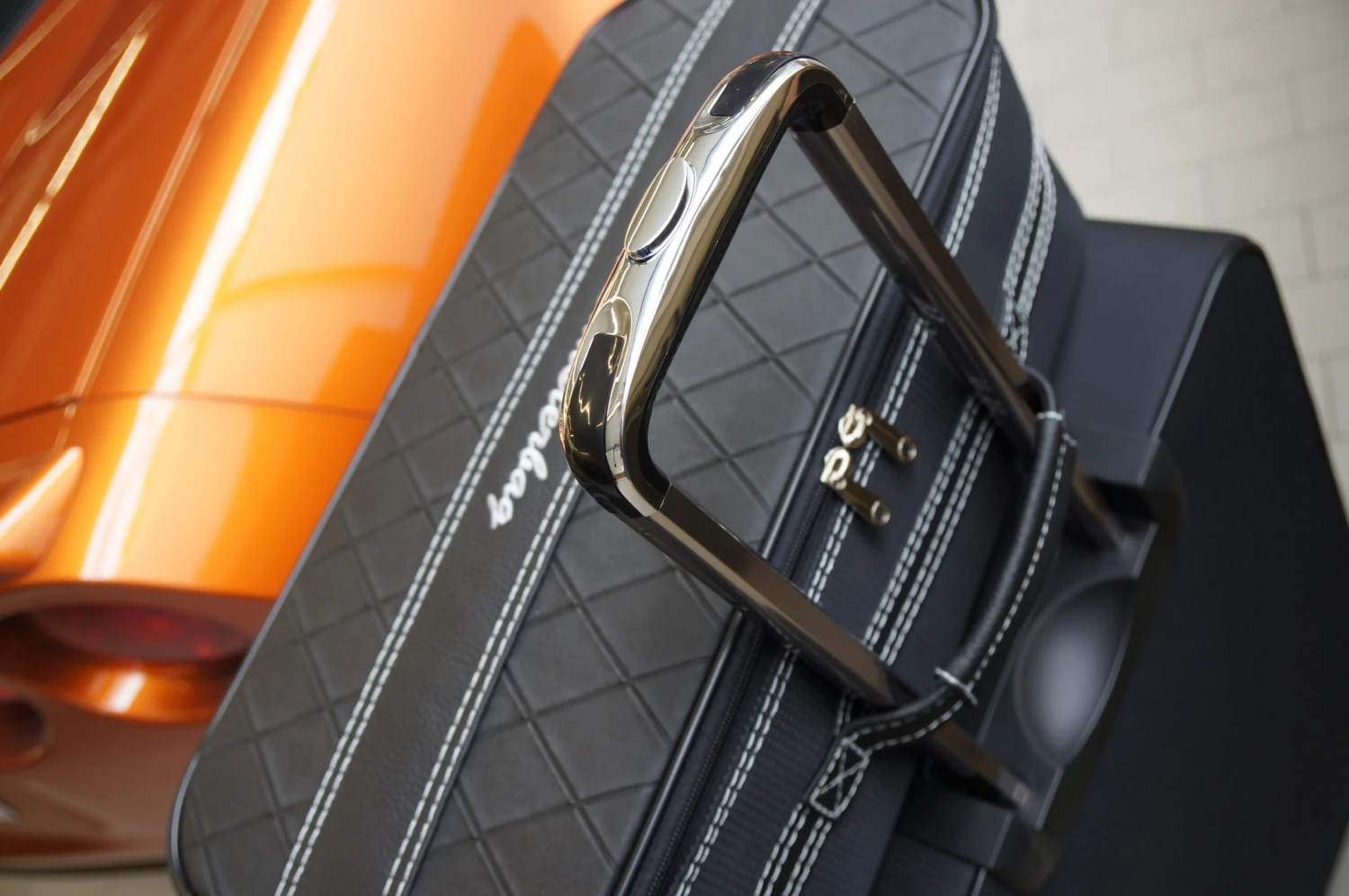 Chevrolet Corvette C6 (EU-Version) - 4-tlg. Kofferset Kofferraum 7 Chevrolet Corvette C6 (EU-Version) - 4-tlg. Kofferset Kofferraum – Bild 5