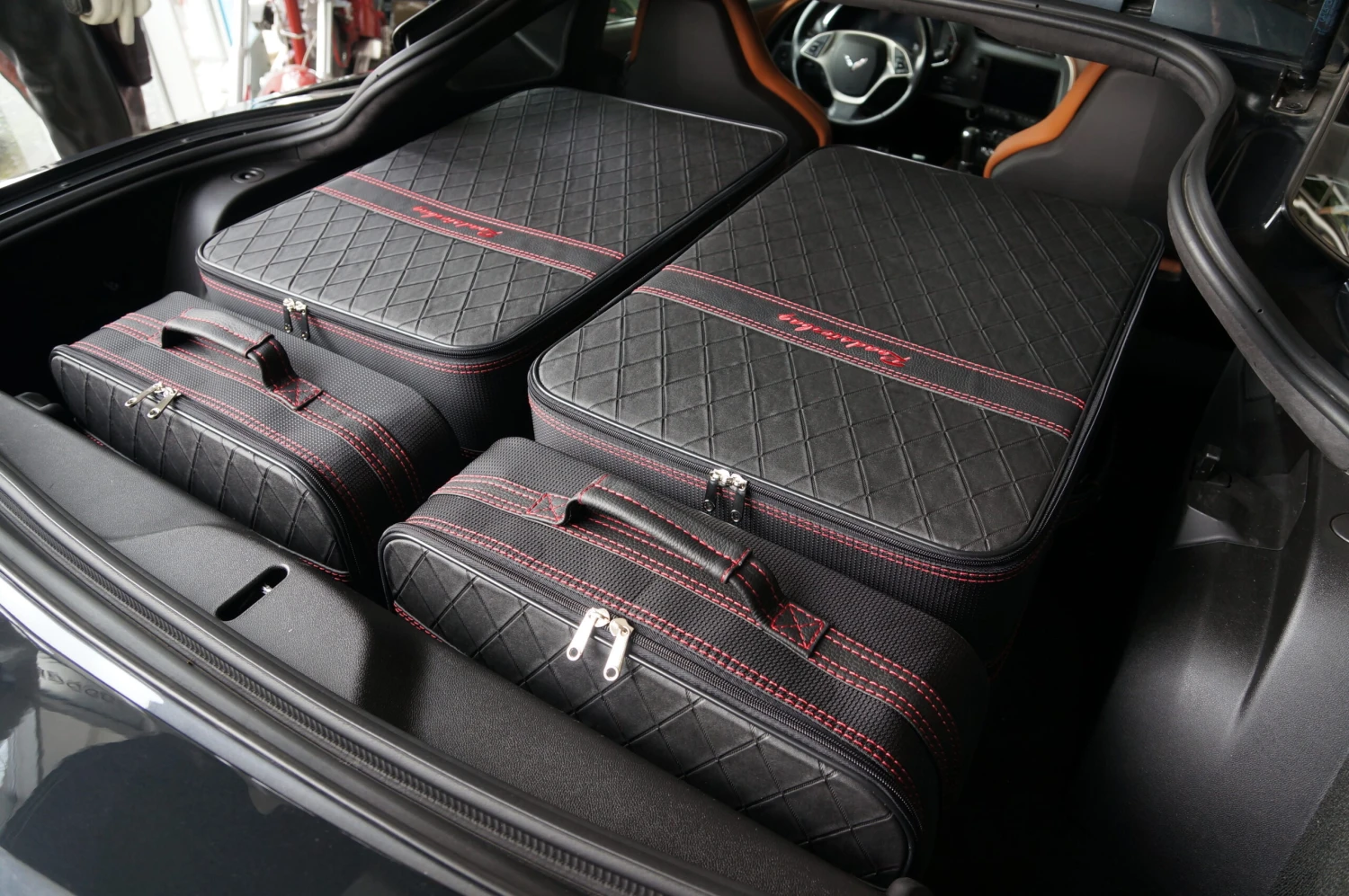 Chevrolet Corvette C7 Coupé (EU-Version) - 4-tlg. Kofferset Kofferraum 5 Chevrolet Corvette C7 Coupé (EU-Version) - 4-tlg. Kofferset Kofferraum – Bild 3